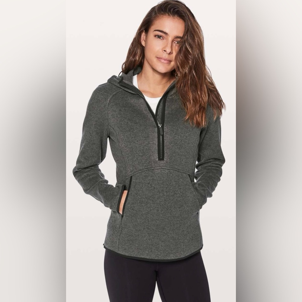 Lululemon- Fleece and Thank You Pullover- Heathered‎ Black/Black- 2- Like New!!